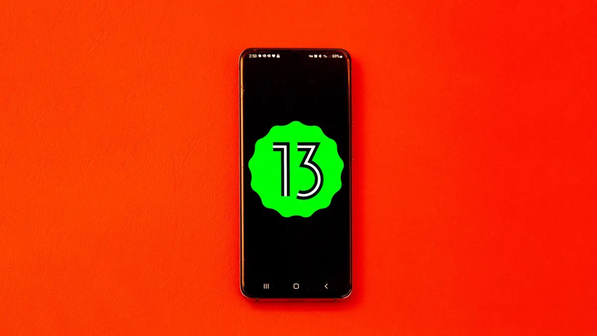 Bu hatto Galaxy S22 ham emas. OnePlus 10 Pro Android 13 ning barqaror versiyasini olgan birinchilar qatorida
