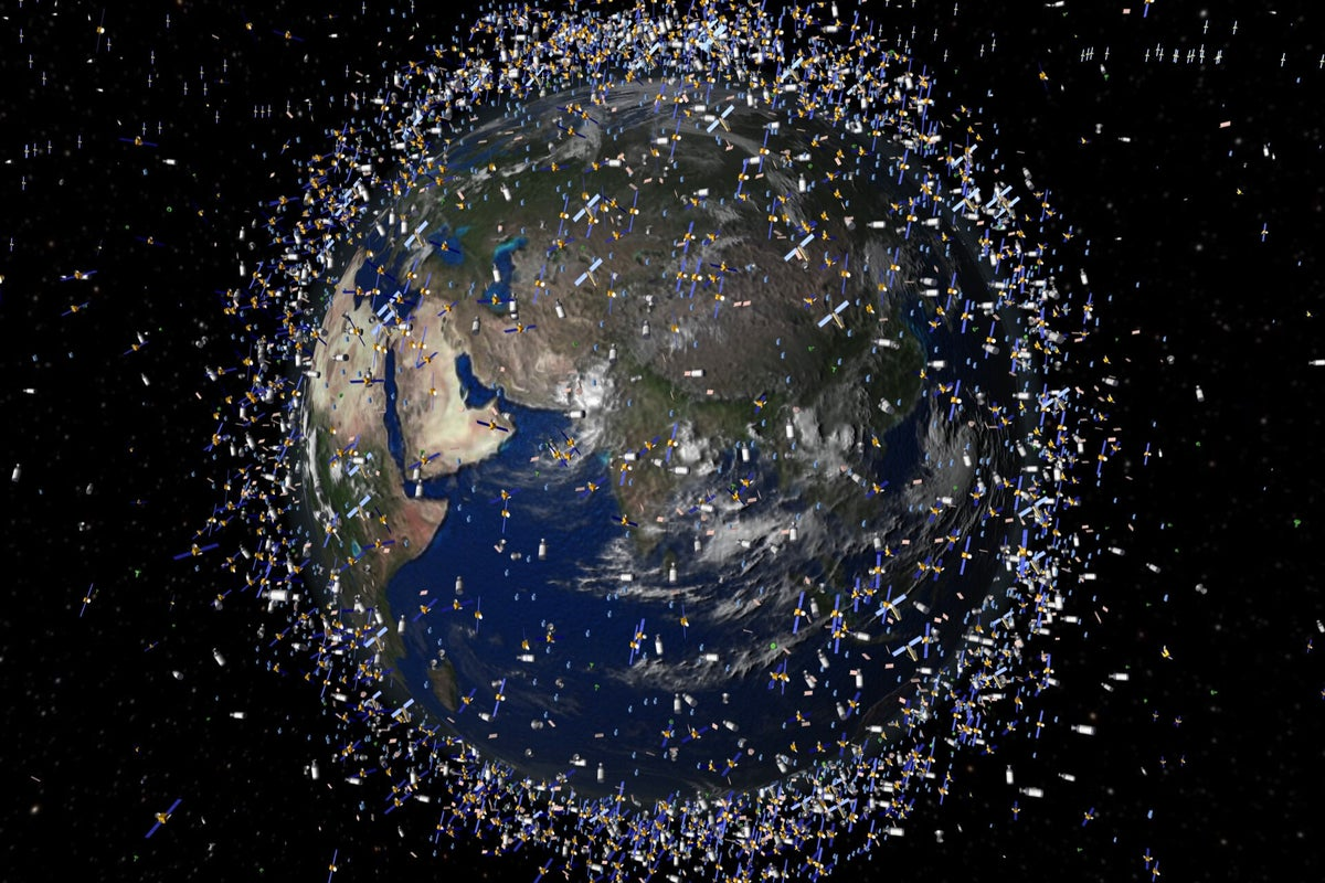 Starlink 5 yilni nishonlamoqda: Ilon Maskning sun’iy yo‘ldosh internetining birinchi foydalanuvchilari kim bo‘ldi
