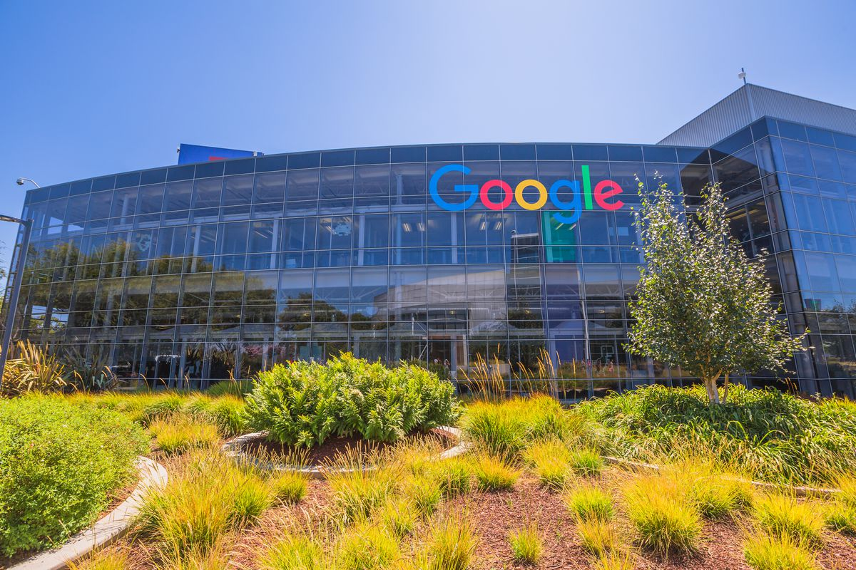 Google faol bo‘lmagan vaqtlarda smartfonlardan ma’lumotlarni noqonuniy ravishda to‘plagan va buning uchun 314 million dollar jarimaga tortilgan.