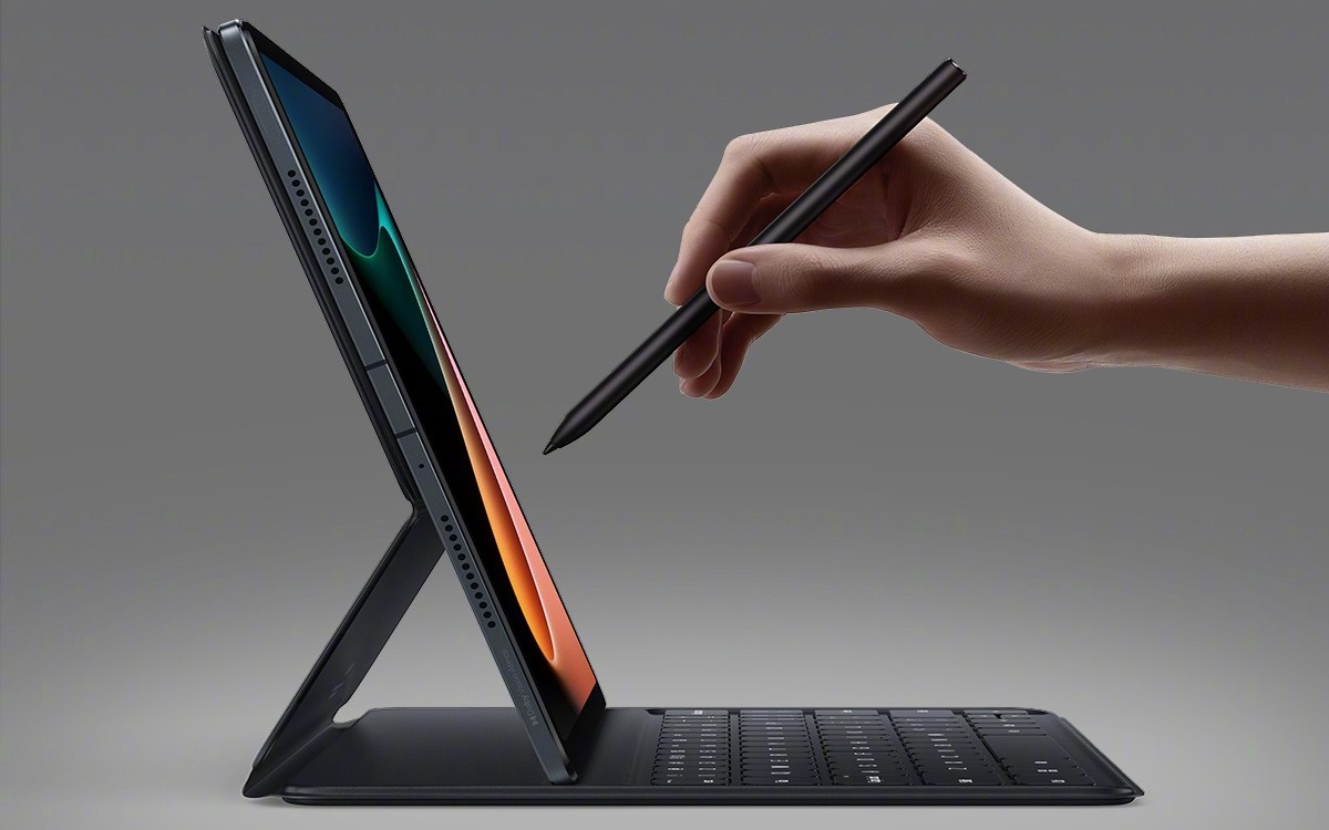Xiaomi Pad 6 va Pad 6 Pro planshetlari yangi klaviaturani oladi – NFC va sensorli panel bilan
