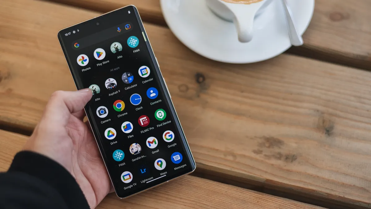 Android 14 Google Pixel 6-ni buzadi. Google yangi smartfon sotib olishni tavsiya qiladi