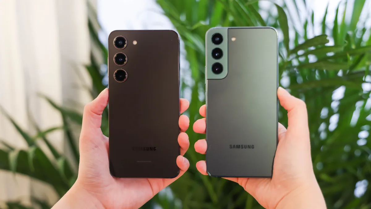 Samsung smartfonlar bozorida birinchi o'rinni yana qayta egalladi 